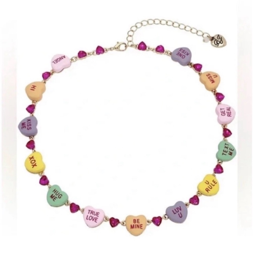 👉✨️ Betsey Johnson Pastel Candy Heart Necklace